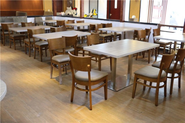 黃岡教育培訓(xùn)中心就餐環(huán)境 黃岡教育培訓(xùn)中心就餐環(huán)境