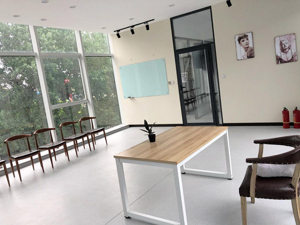 表演課室 表演課室