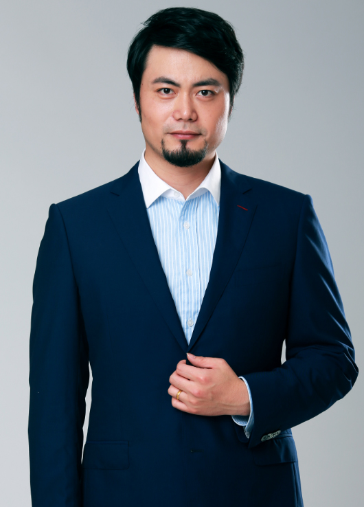 張鄢.jpg 張鄢.jpg