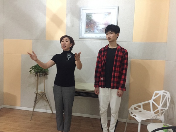 深圳藝考播音主持專(zhuān)業(yè)高考集訓(xùn)課程