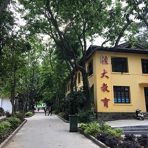 校園綠道.jpg 校園綠道.jpg