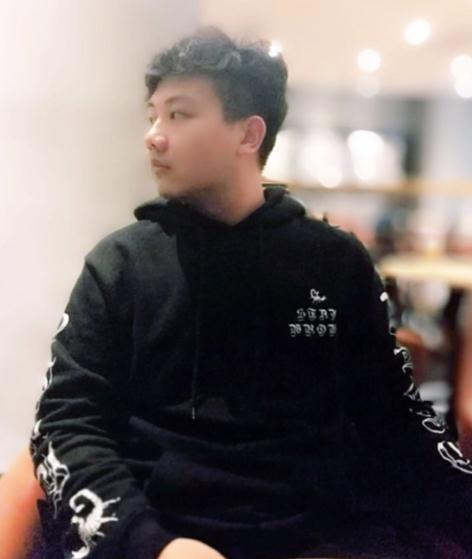 張嘉琛.jpg 張嘉琛.jpg