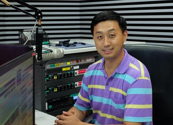 朱江.jpg 朱江.jpg