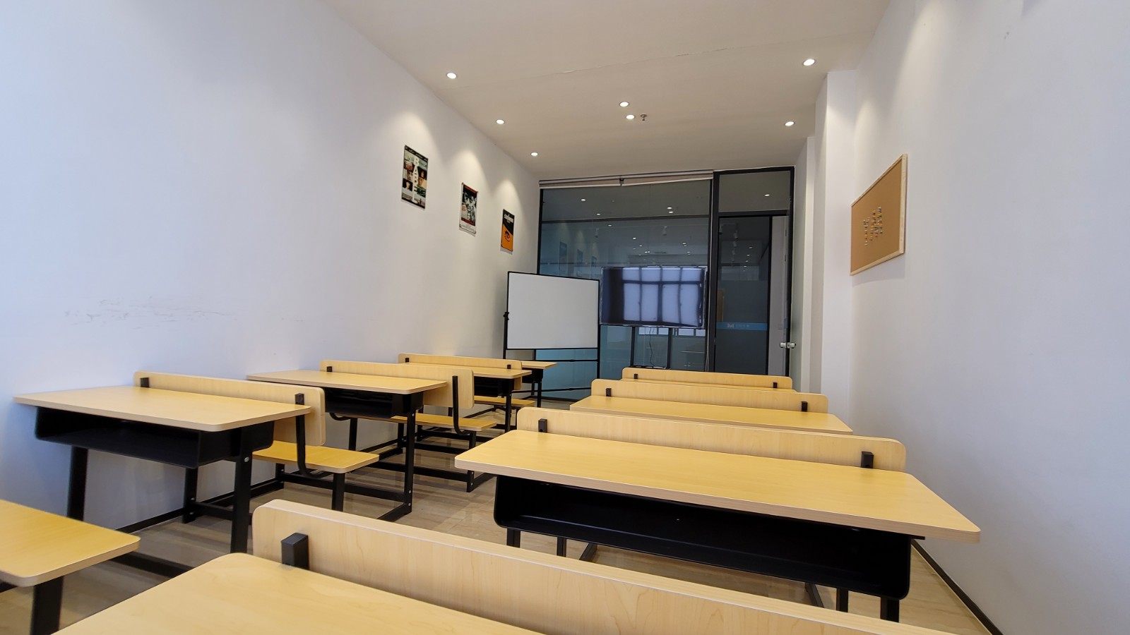 教室環(huán)境 教室環(huán)境