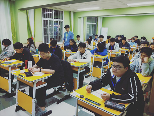 模擬考試現(xiàn)場 模擬考試現(xiàn)場