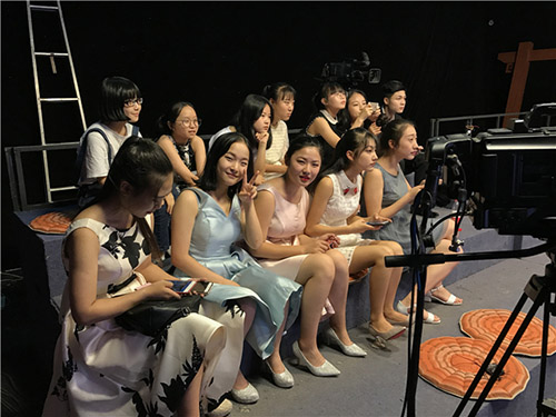 考核候場 考核候場