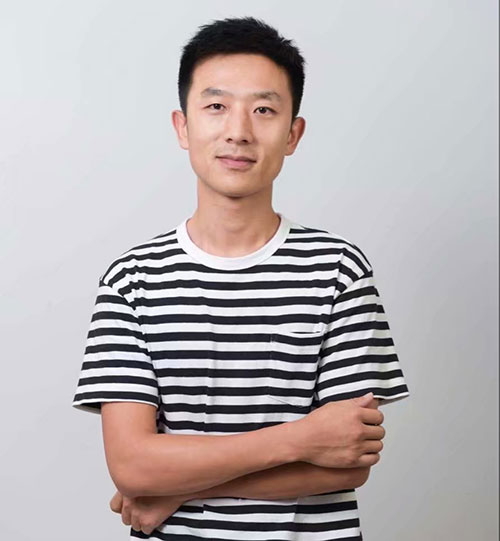 張勇老師 張勇老師