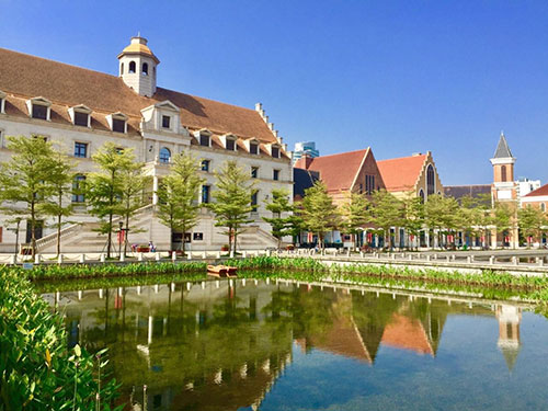 校園環(huán)境 校園環(huán)境