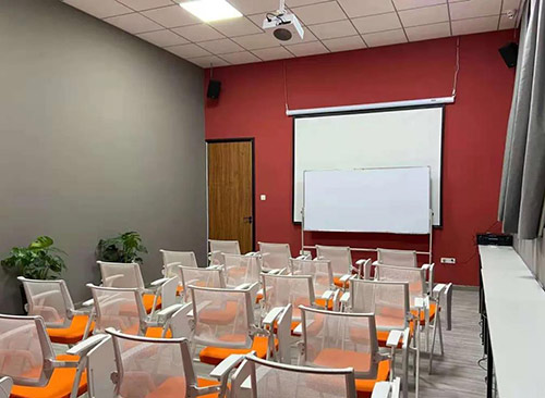 教室環(huán)境 教室環(huán)境