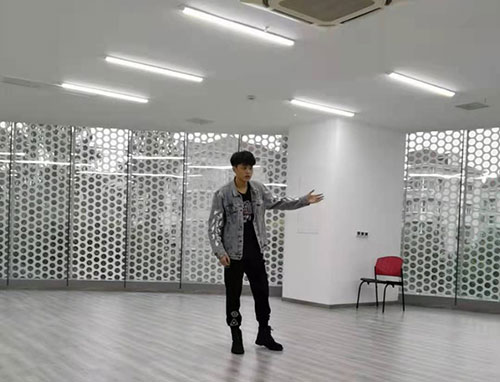 表演練習(xí)現(xiàn)場(chǎng) 表演練習(xí)現(xiàn)場(chǎng)