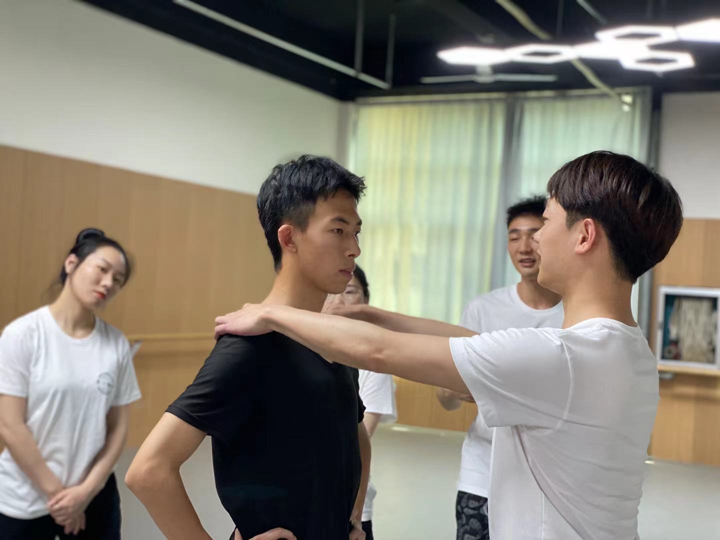 動作糾正 動作糾正