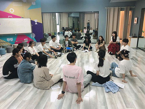 課堂討論現(xiàn)場 課堂討論現(xiàn)場