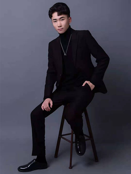 劉暢老師 劉暢老師