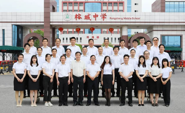 師資隊(duì)伍.jpg 師資隊(duì)伍.jpg