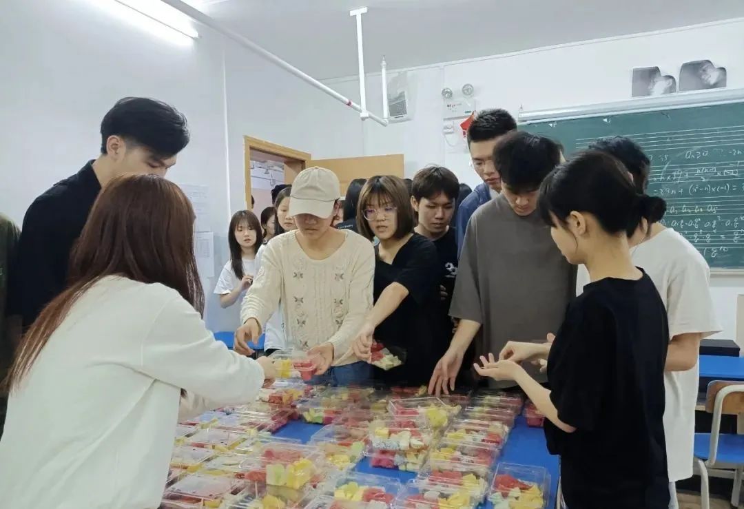 貼心護(hù)航 貼心護(hù)航