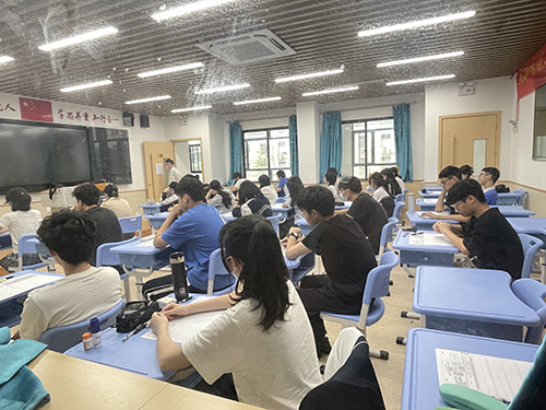 入學(xué)考試 入學(xué)考試