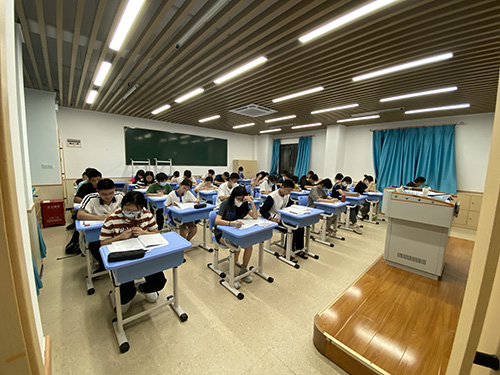 教學(xué)場景 教學(xué)場景