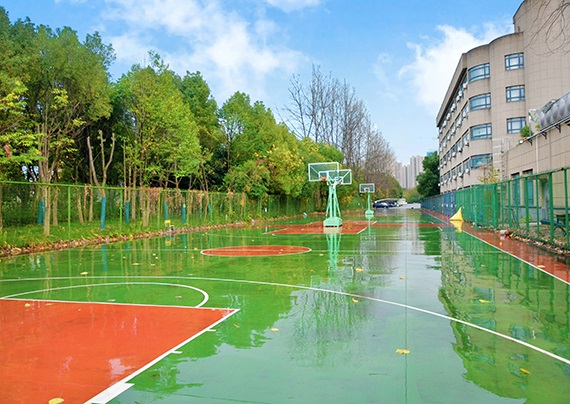 籃球場地.jpg 籃球場地.jpg