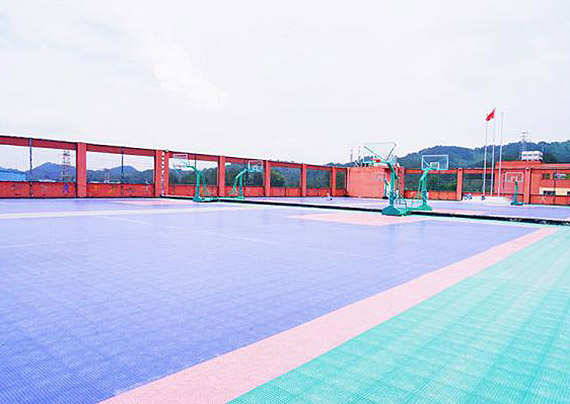 運動操場.jpg 運動操場.jpg