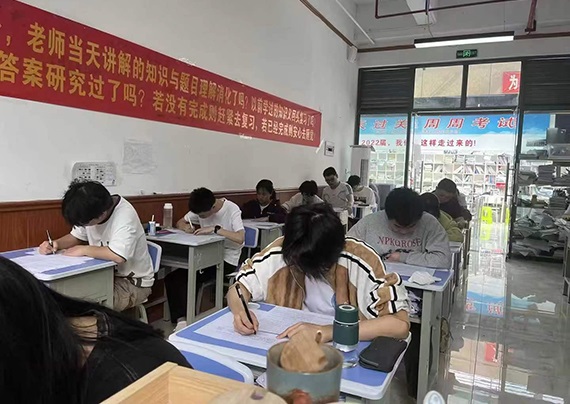 b5a59125-d149-4f28-8d76-76539c15e571.jpg b5a59125-d149-4f28-8d76-76539c15e571.jpg