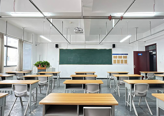 精品小班.jpg 精品小班.jpg