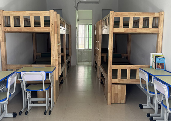 宿舍3.jpg 宿舍3.jpg