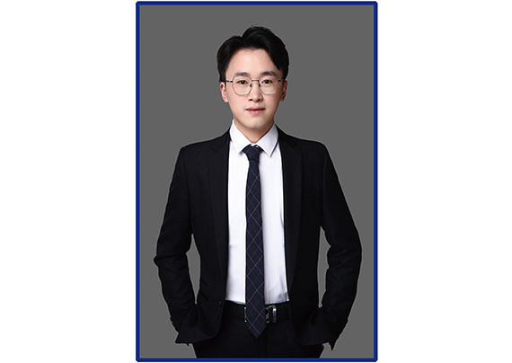 青云 師資 覃政.jpg 青云 師資 覃政.jpg