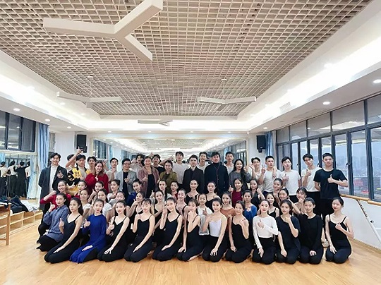 AA655CE4962BD5A290D19E100C82F6BB.jpg AA655CE4962BD5A290D19E100C82F6BB.jpg