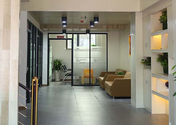 校區大廳 拷貝.jpg 校區大廳 拷貝.jpg