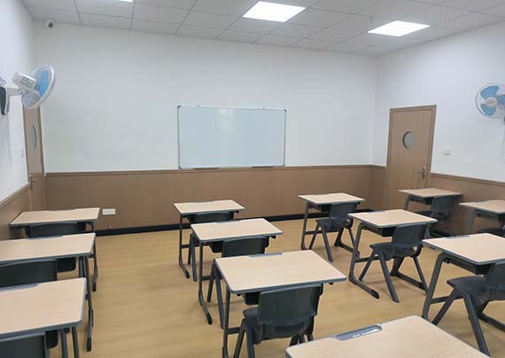 a667892.jpg a667892.jpg